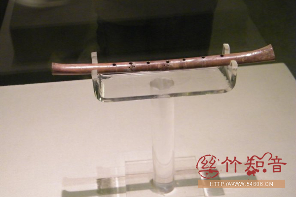河南博物院展示的骨笛