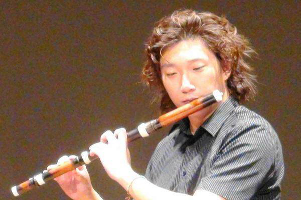 笛子也称横笛是管弦乐中不可缺少的乐器