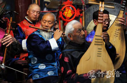 鲜为人知的中国少数民族乐器—纳西琵琶