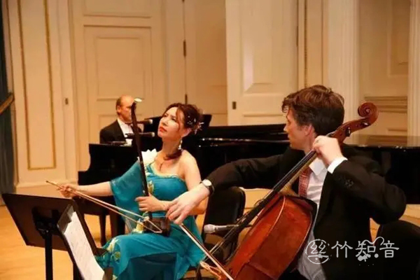 马晓辉在美国纽约卡内基音乐厅举办专场音乐会。